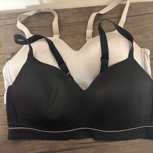 Cacique Comfort Bliss No-Wire Lounge Bra size 42D black/nude- both included
